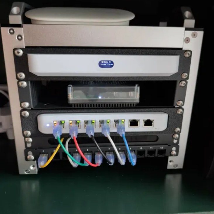 Customer rack: UniFi UCG Fiber and USW Ultra switch